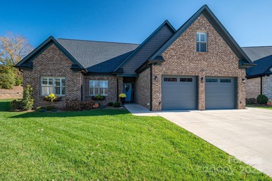 Just Like New & Move-In Ready! This fabulous home offers an open on Rock Barn Golf and Spa in North Carolina - for sale on GolfHomes.com, golf home, golf lot