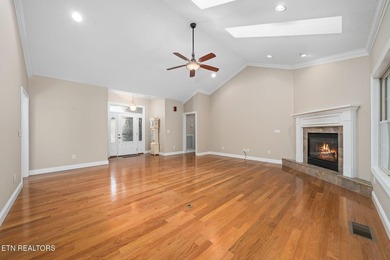 Private Cul-de-Sac Retreat in Fairfield Glade | Golf, Lakes on Heatherhurst Golf Course in Tennessee - for sale on GolfHomes.com, golf home, golf lot