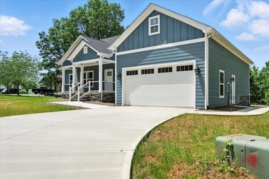 Stunning Move-In Ready New Construction in Mariner's Landing on Mariners Landing Golf and Country Club in Virginia - for sale on GolfHomes.com, golf home, golf lot