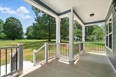 Stunning Move-In Ready New Construction in Mariner's Landing on Mariners Landing Golf and Country Club in Virginia - for sale on GolfHomes.com, golf home, golf lot
