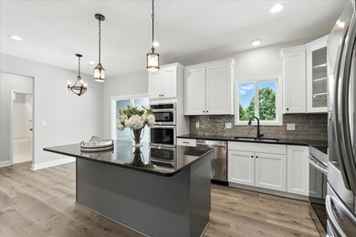 Stunning Move-In Ready New Construction in Mariner's Landing on Mariners Landing Golf and Country Club in Virginia - for sale on GolfHomes.com, golf home, golf lot