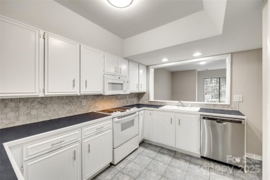 LIKE BRAND NEW TOWNHOME IN RIVER HILLS LAKEFRONT COMMUNITY WITH on River Hills Country Club in South Carolina - for sale on GolfHomes.com, golf home, golf lot