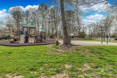 LIKE BRAND NEW TOWNHOME IN RIVER HILLS LAKEFRONT COMMUNITY WITH on River Hills Country Club in South Carolina - for sale on GolfHomes.com, golf home, golf lot