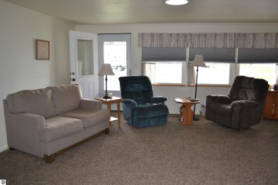 Great little 3-bedroom 1 bath house. Very well maintained ready on Lakewood Shores Resort  in Michigan - for sale on GolfHomes.com, golf home, golf lot