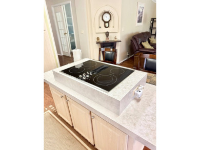 EXQUISTE LAKEFRONT HOME IN A GATED COMMUNITY OFFERING on Cypress Greens in Florida - for sale on GolfHomes.com, golf home, golf lot