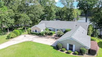 Living in Santee Cooper Resort is more than just an address - on Santee-Cooper Country Club in South Carolina - for sale on GolfHomes.com, golf home, golf lot