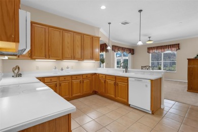 Downsize Without Downsizing! POOL HOME in Sunny Florida! This on Plantation Golf Club in Florida - for sale on GolfHomes.com, golf home, golf lot