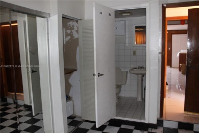 Bring your buyers! This townhouse offers incredible potential on  in Florida - for sale on GolfHomes.com, golf home, golf lot