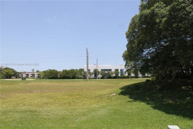 Bring your buyers! This townhouse offers incredible potential on  in Florida - for sale on GolfHomes.com, golf home, golf lot