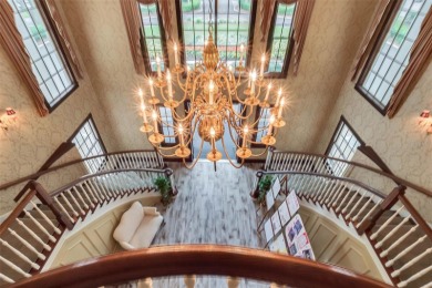 Downsize Without Downsizing! POOL HOME in Sunny Florida! This on Plantation Golf Club in Florida - for sale on GolfHomes.com, golf home, golf lot