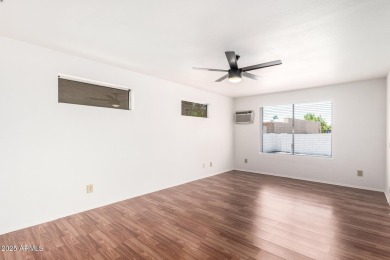 Welcome Home!!! This cozy 2+ bedroom 2 bath home in the on Oakwood Golf Club  in Arizona - for sale on GolfHomes.com, golf home, golf lot