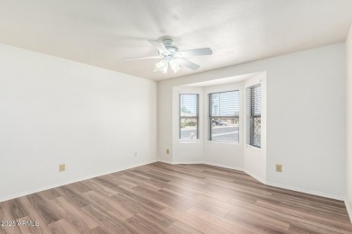 Welcome Home!!! This cozy 2+ bedroom 2 bath home in the on Oakwood Golf Club  in Arizona - for sale on GolfHomes.com, golf home, golf lot