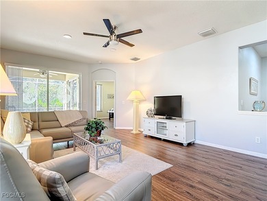 This sunny END UNIT attached villa in HERONS GLEN COUNTRY CLUB's on Herons Glen Golf and Country Club in Florida - for sale on GolfHomes.com, golf home, golf lot