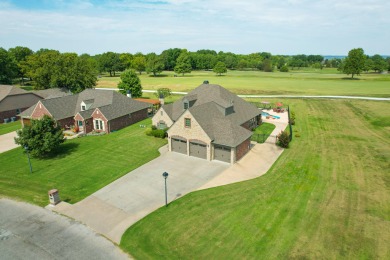 Patricia Island Estates Open Floor Plan Home overlooking #9 on Patricia Island Golf Club in Oklahoma - for sale on GolfHomes.com, golf home, golf lot