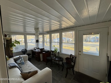 Location!! Beautifully updated Regency model within walking on Greenbriar Woodlands in New Jersey - for sale on GolfHomes.com, golf home, golf lot