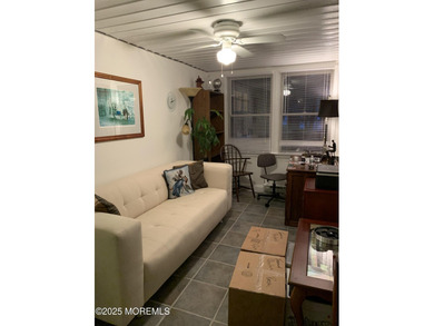 Location!! Beautifully updated Regency model within walking on Greenbriar Woodlands in New Jersey - for sale on GolfHomes.com, golf home, golf lot