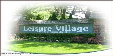 Location!! Beautifully updated Regency model within walking on Greenbriar Woodlands in New Jersey - for sale on GolfHomes.com, golf home, golf lot