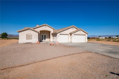 Schedule a showing with your agent before its gone**all kitchen on Valle Vista Golf Course in Arizona - for sale on GolfHomes.com, golf home, golf lot