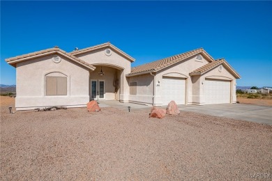 Schedule a showing with your agent before its gone**all kitchen on Valle Vista Golf Course in Arizona - for sale on GolfHomes.com, golf home, golf lot