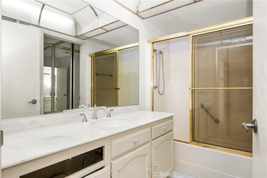 Wonderful single-level home perfectly situated on a peaceful on Leisure Village Par 3 Golf Course in California - for sale on GolfHomes.com, golf home, golf lot