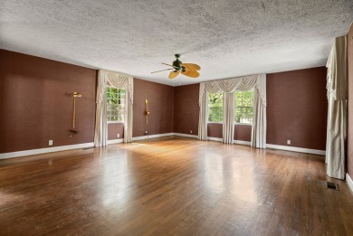 Opportunity knocks with this spacious 3,800 square foot home on Hopkinsville Golf and Country Club in Kentucky - for sale on GolfHomes.com, golf home, golf lot