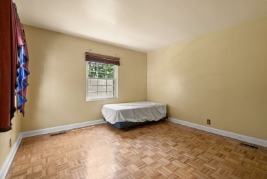 Opportunity knocks with this spacious 3,800 square foot home on Hopkinsville Golf and Country Club in Kentucky - for sale on GolfHomes.com, golf home, golf lot