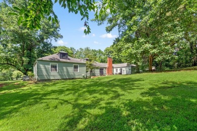 Opportunity knocks with this spacious 3,800 square foot home on Hopkinsville Golf and Country Club in Kentucky - for sale on GolfHomes.com, golf home, golf lot