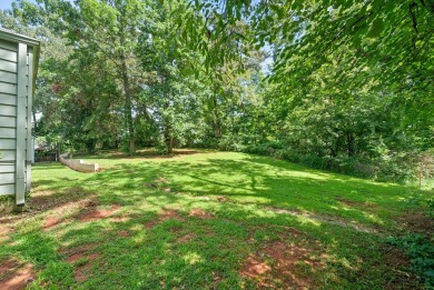 Opportunity knocks with this spacious 3,800 square foot home on Hopkinsville Golf and Country Club in Kentucky - for sale on GolfHomes.com, golf home, golf lot