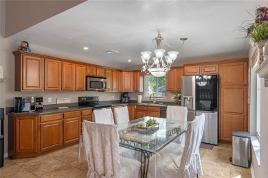 Welcome Home! You will LOVE this Beautiful 3/2 Pool HOME in on Wedgefield Golf Club in Florida - for sale on GolfHomes.com, golf home, golf lot