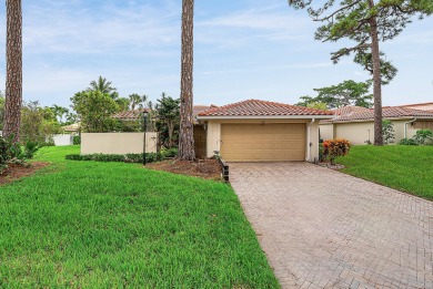 This premium water view residence offers 2,660 sq ft of living on Hunters Run Golf and Country Club in Florida - for sale on GolfHomes.com, golf home, golf lot