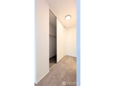 The only 2B2B  Move-In Ready Condo Under 200k in Seattle on Rainier Golf and Country Club in Washington - for sale on GolfHomes.com, golf home, golf lot