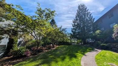 The only 2B2B  Move-In Ready Condo Under 200k in Seattle on Rainier Golf and Country Club in Washington - for sale on GolfHomes.com, golf home, golf lot