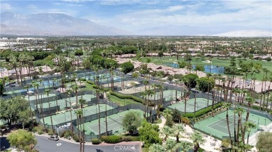 Welcome to The Lakes Country Club! This 2 bedroom, 2 bathroom on The Lakes Country Club in California - for sale on GolfHomes.com, golf home, golf lot