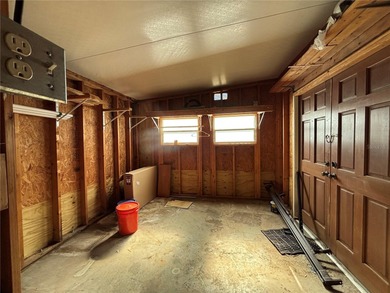 ALL OFFERS CONSIDERED!
3-bedroom, 2-bath home in the on Zellwood Station Country Club in Florida - for sale on GolfHomes.com, golf home, golf lot