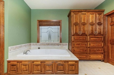 WATERFRONT PATRICIA ISLAND ESTATES & GOLF COURSE 3Bed/4Ba CUSTOM on Patricia Island Golf Club in Oklahoma - for sale on GolfHomes.com, golf home, golf lot