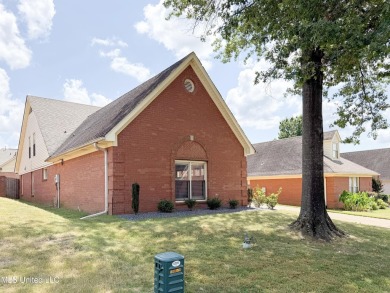 This adorable home is located in the beautiful neighborhood of on Wedgewood Golfers Club in Mississippi - for sale on GolfHomes.com, golf home, golf lot