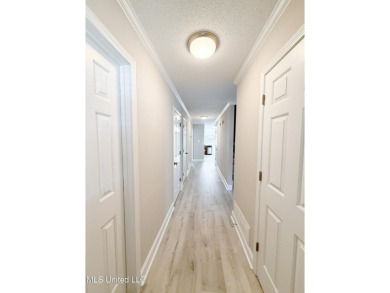 This adorable home is located in the beautiful neighborhood of on Wedgewood Golfers Club in Mississippi - for sale on GolfHomes.com, golf home, golf lot
