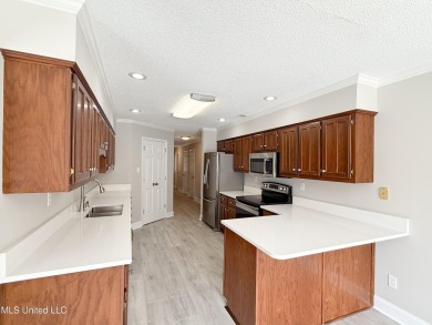 This adorable home is located in the beautiful neighborhood of on Wedgewood Golfers Club in Mississippi - for sale on GolfHomes.com, golf home, golf lot