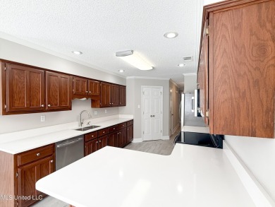 This adorable home is located in the beautiful neighborhood of on Wedgewood Golfers Club in Mississippi - for sale on GolfHomes.com, golf home, golf lot