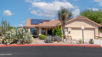 Charming 3 bedroom +den cul-de-sac home in a quiet on Omni Tucson National Golf Resort and Spa - Sonoran in Arizona - for sale on GolfHomes.com, golf home, golf lot