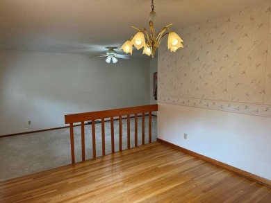 THIS ONE HAS IT ALL!! 3 bdrm, 1 3/4 bath, bonus room off kitchen on Cherokee Village North Course in Arkansas - for sale on GolfHomes.com, golf home, golf lot