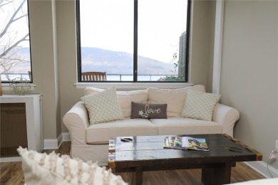 Maintenance Free Lakeview Living. Spacious updated condo -- 2 on Bristol Harbour Golf Club in New York - for sale on GolfHomes.com, golf home, golf lot