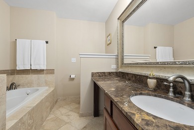 BEAUTIFUL, WELL-MAINTAINED, 3 bed, 2.5 bath two-story townhome on Seven Bridges Golf Club in Illinois - for sale on GolfHomes.com, golf home, golf lot