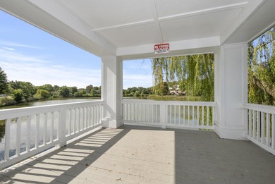 BEAUTIFUL, WELL-MAINTAINED, 3 bed, 2.5 bath two-story townhome on Seven Bridges Golf Club in Illinois - for sale on GolfHomes.com, golf home, golf lot