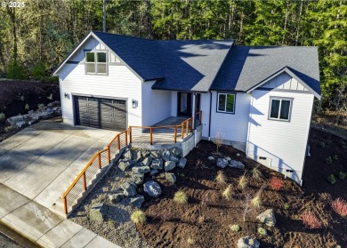 Gorgeous new construction in a quiet neighborhood of newer on Hidden Valley Golf Course in Oregon - for sale on GolfHomes.com, golf home, golf lot