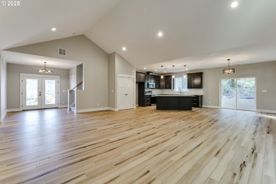 Gorgeous new construction in a quiet neighborhood of newer on Hidden Valley Golf Course in Oregon - for sale on GolfHomes.com, golf home, golf lot