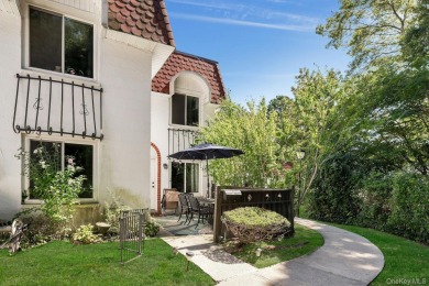 3 BEDROOM 1,5 BATH CONDO IN BLUE RIDGE IN MEDFORD. UPDATED on Blue Ridge Golf Club in New York - for sale on GolfHomes.com, golf home, golf lot