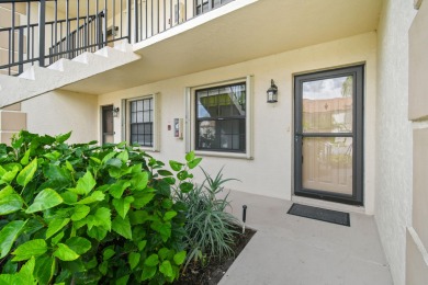 Beautiful and spacious first-floor 2 bedroom, 2 bath condo on The Golf Club of Jupiter in Florida - for sale on GolfHomes.com, golf home, golf lot