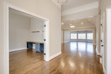 This one level brick home with 4 BR, 3.5 Baths is located in the on Woodside Plantation Country Club in South Carolina - for sale on GolfHomes.com, golf home, golf lot