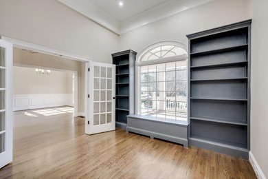 This one level brick home with 4 BR, 3.5 Baths is located in the on Woodside Plantation Country Club in South Carolina - for sale on GolfHomes.com, golf home, golf lot